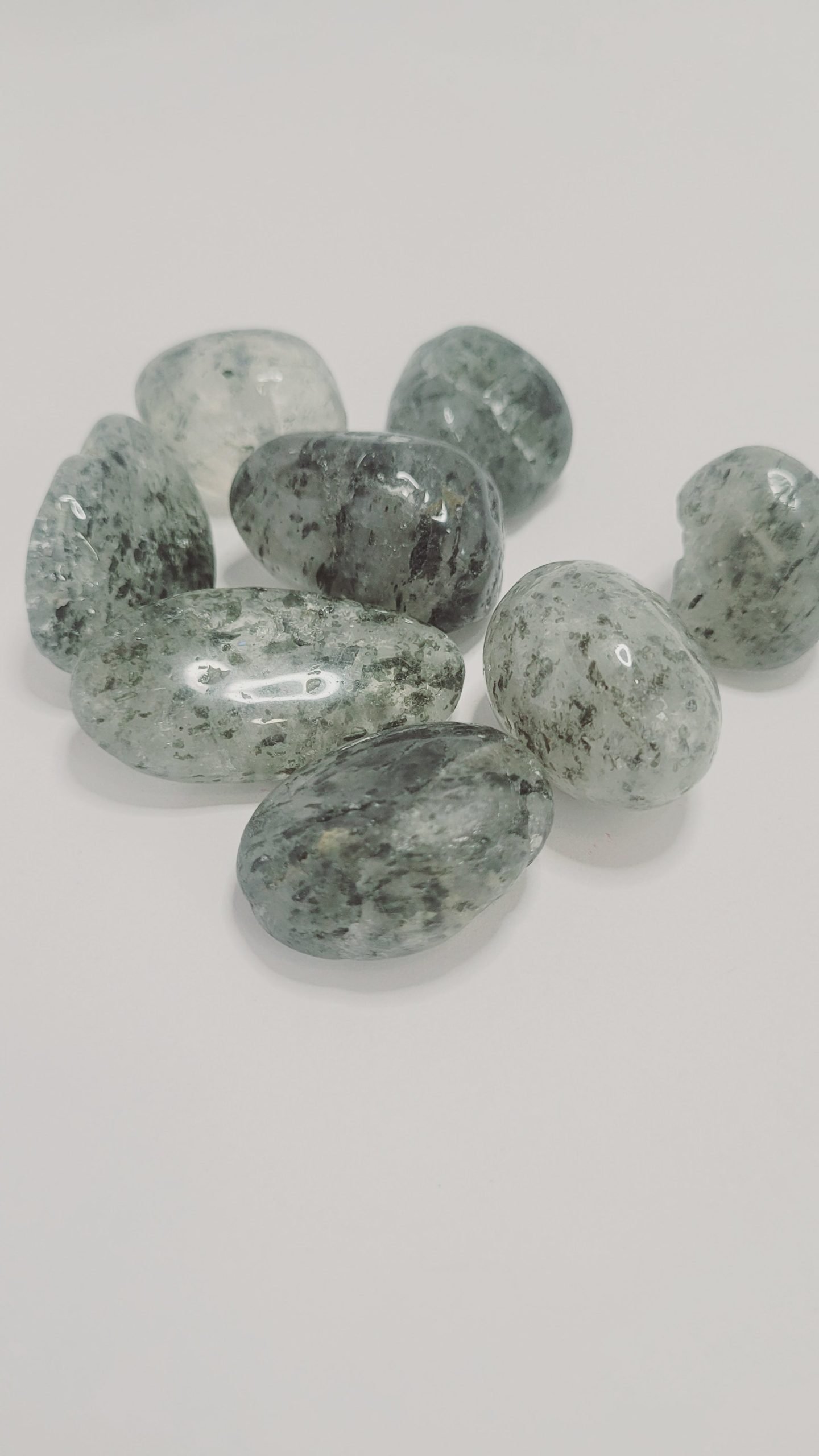 Dragon fruit quartz (Pitaya)