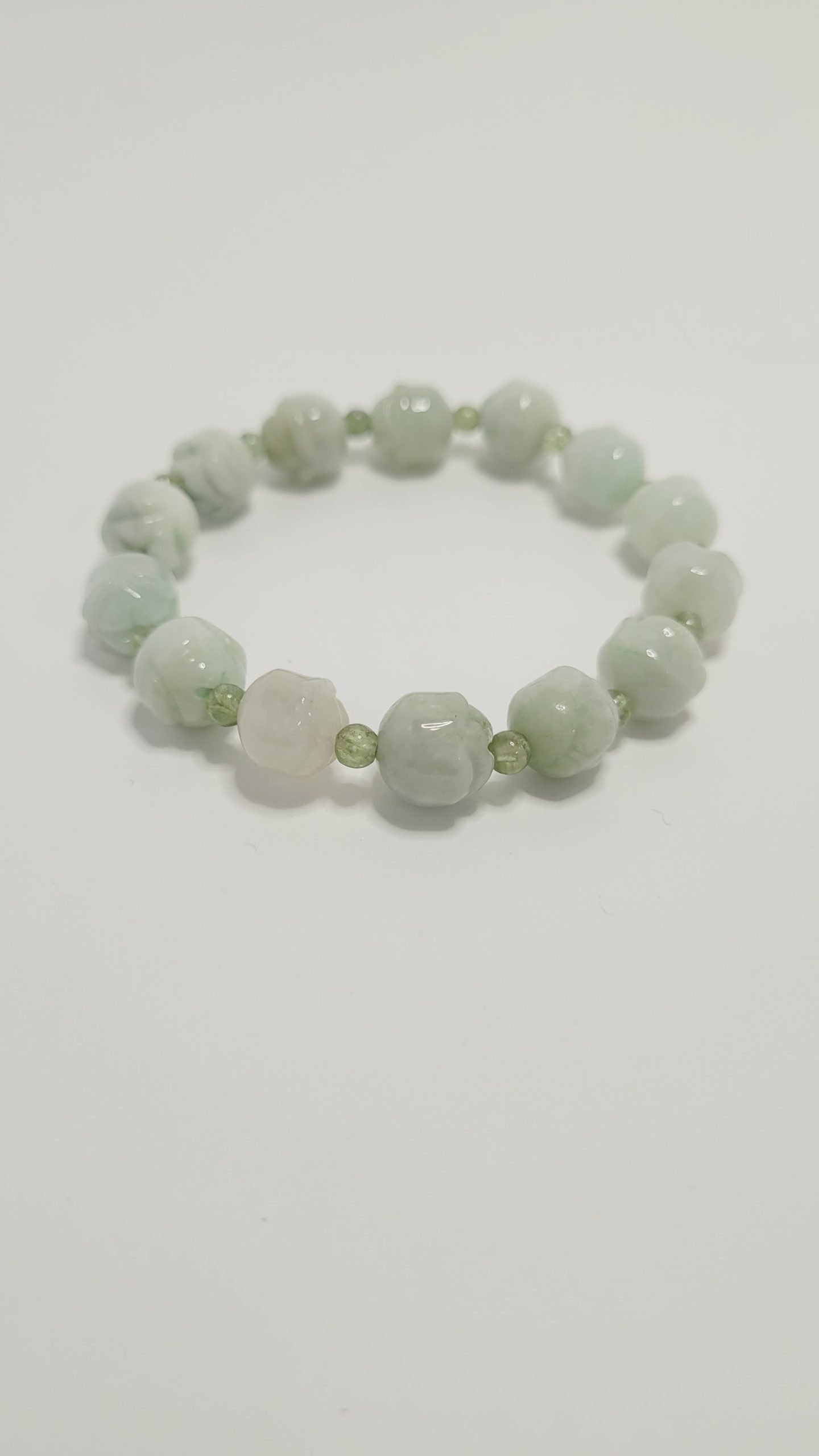 Jade Tulip carved Bracelet