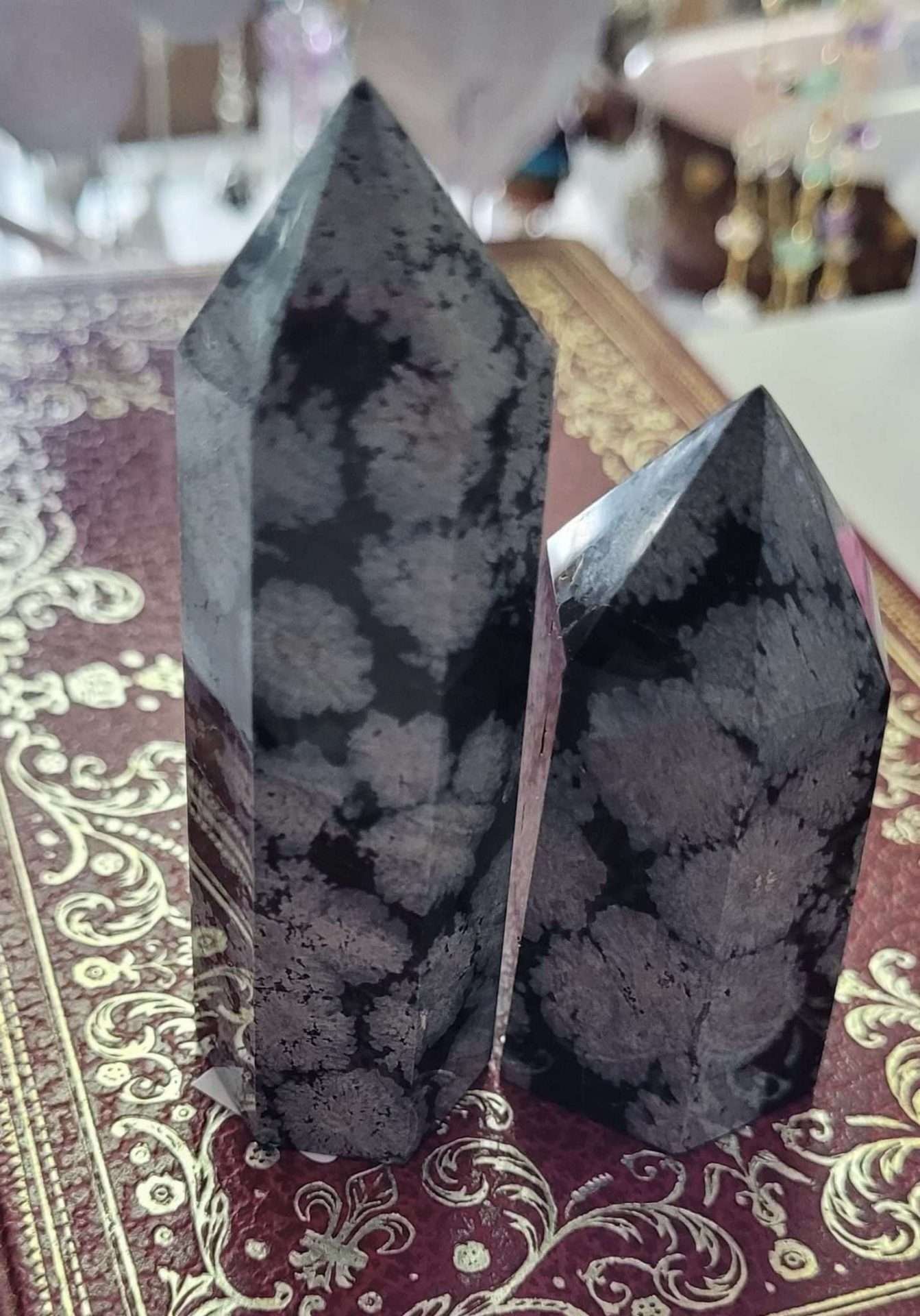 Snow flake obsidian points